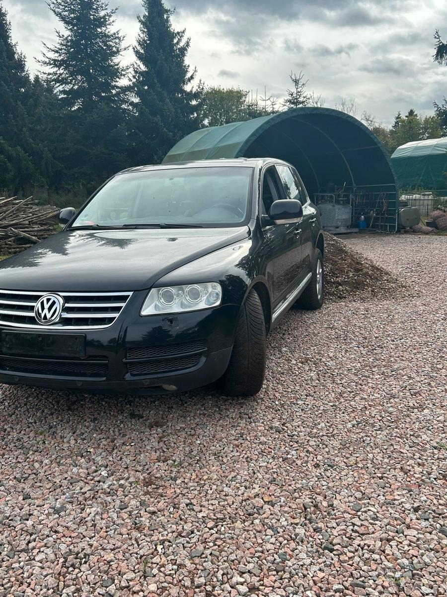 Volkswagen Touareg, 2004