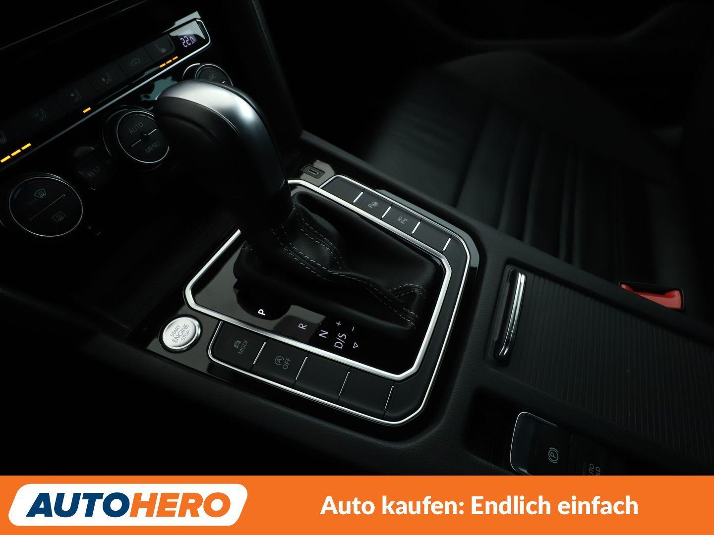 Volkswagen Passat 2.0 TSI Elegance 4Motion Aut.*NAVI*LED*