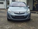 Opel Corsa D 1.4 Sondermodell Navi 5-Türer - Opel Corsa: Sondermodell