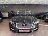 Jaguar XF 30t R-Sport AWD*Kamera*4xSHZ*Totwinkel* - Jaguar XF R-Sport mit Benzin-Antrieb