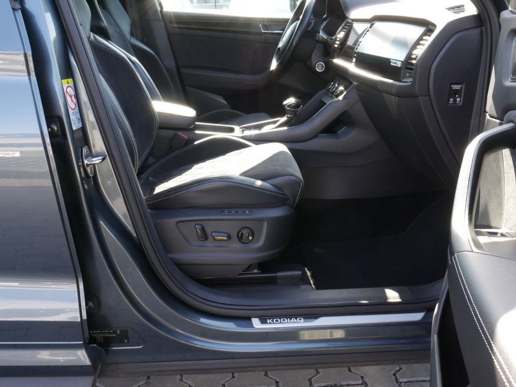 Skoda Kodiaq 2.0 TDI Sportline 4x4 AHK PANO 7-SITZE imagem 3