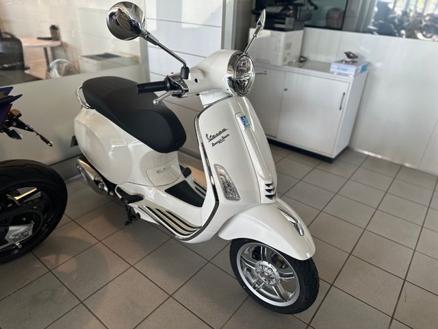 Vespa Primavera 125