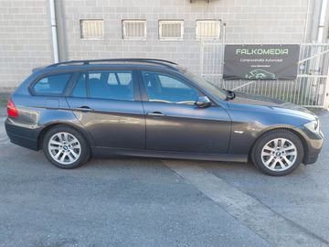 BMW 320 - 4