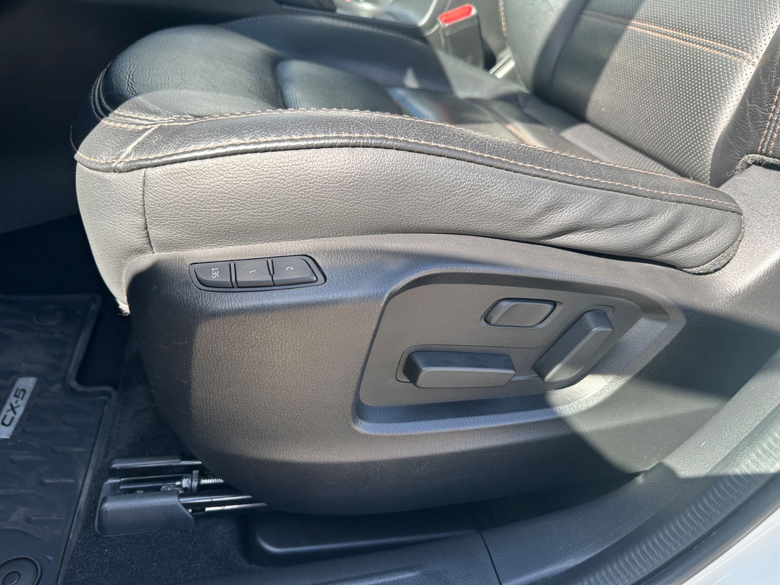 Fahrzeugabbildung Mazda CX-5 Sports-Line AWD/Navi/Leder/LED/360°Kam/AHK