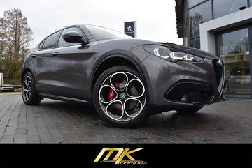 Alfa-Romeo Stelvio - 2