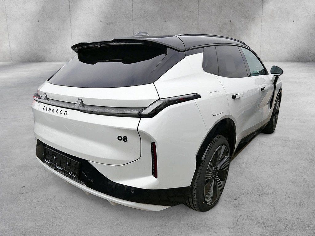 Lynk & Co 08