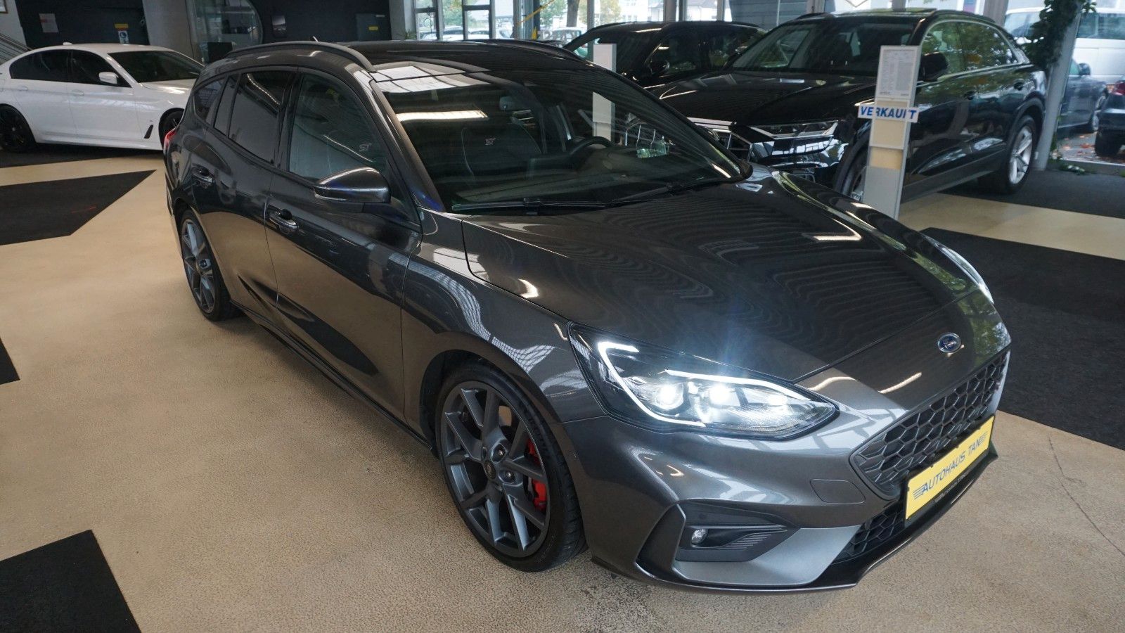 Fahrzeugabbildung Ford Focus Turnier ST * RECARO * PERFORMANCE *