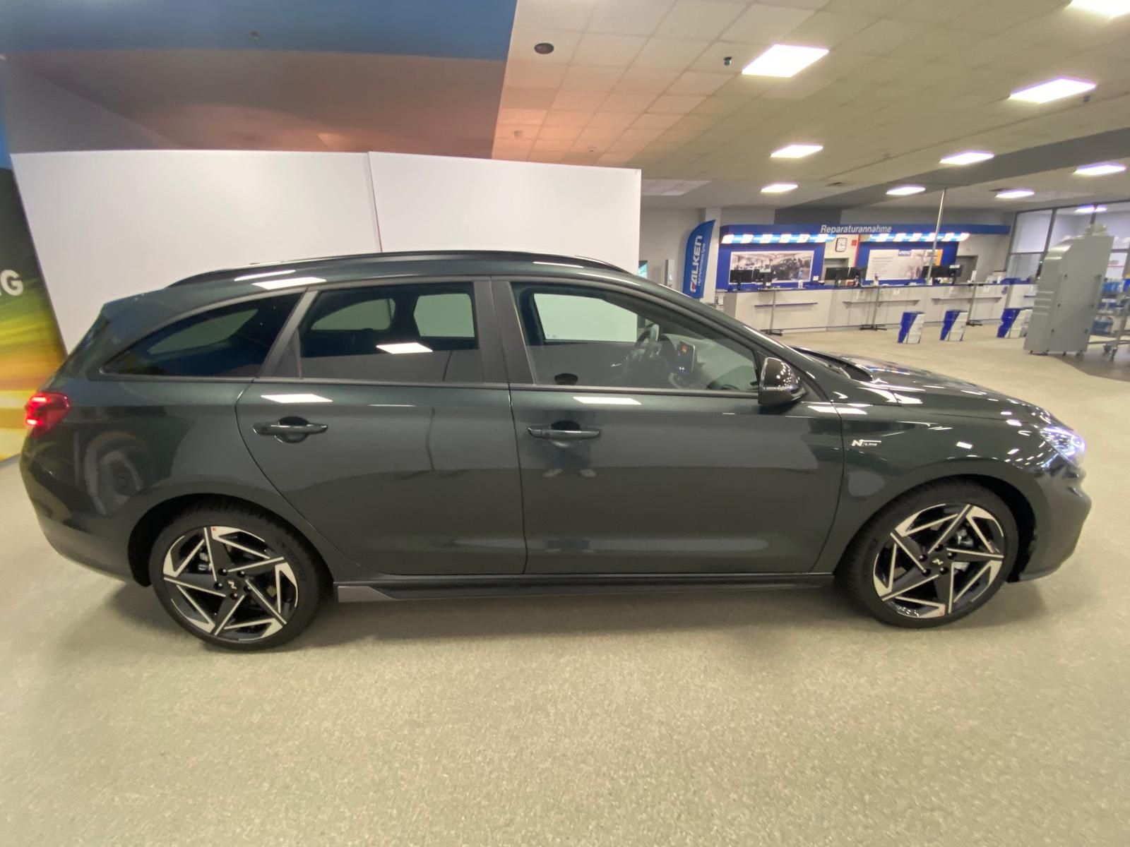 Fahrzeugabbildung Hyundai i30 N-Line APP+RFK+5J. GARANTIE+NAVI+SITZHEIZUNG