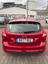 Ford Focus 1,6 EcoBoost 134kW/182PS Titanium mit TÜV - Ford Focus aus 2011: Limousine