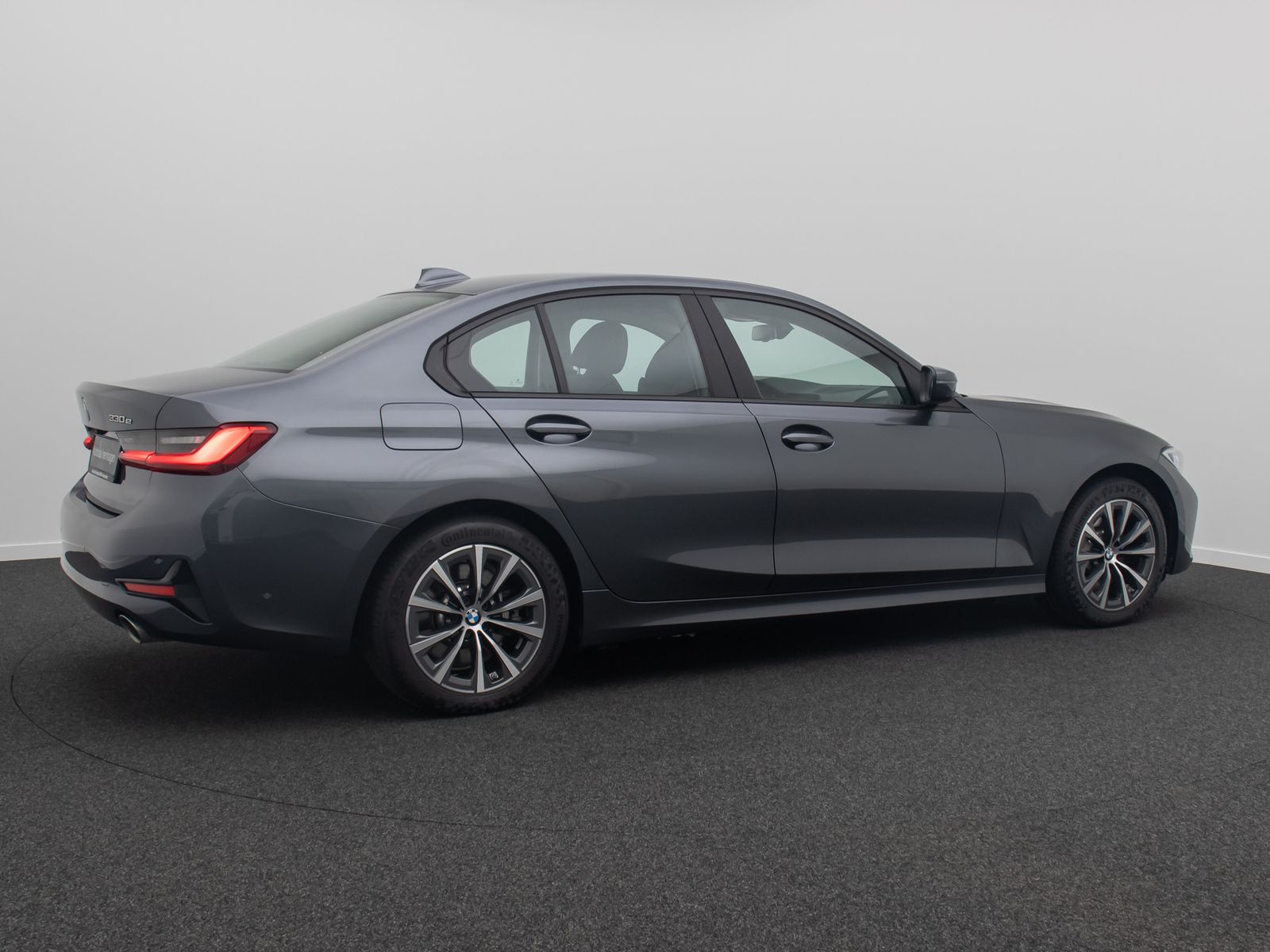 Fahrzeugabbildung BMW 330e 360°Laser HUD DAB HiFi Komfort Sport Leder