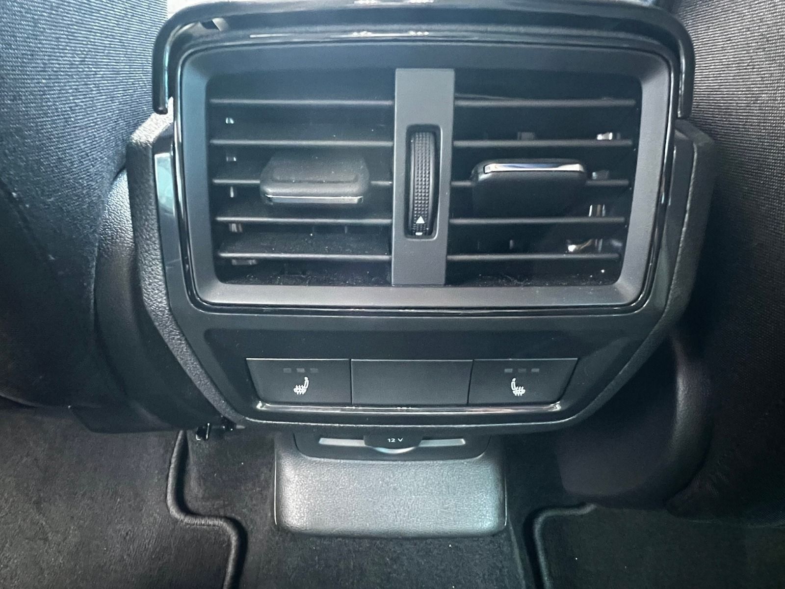 Fahrzeugabbildung SKODA Karoq 1.5 TSI DSG*RFK*SideAss*eHeck