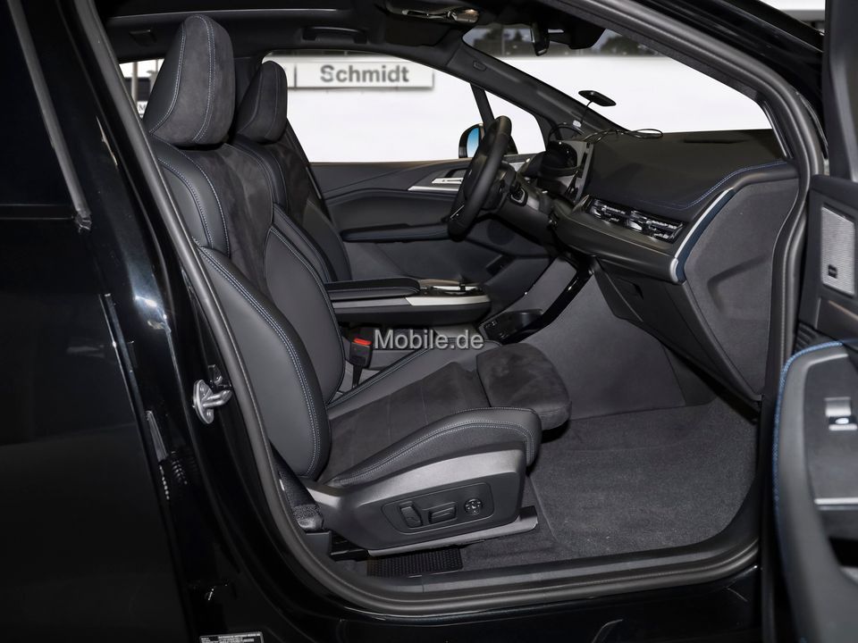 BMW 223 Active Tourer - Bild 3