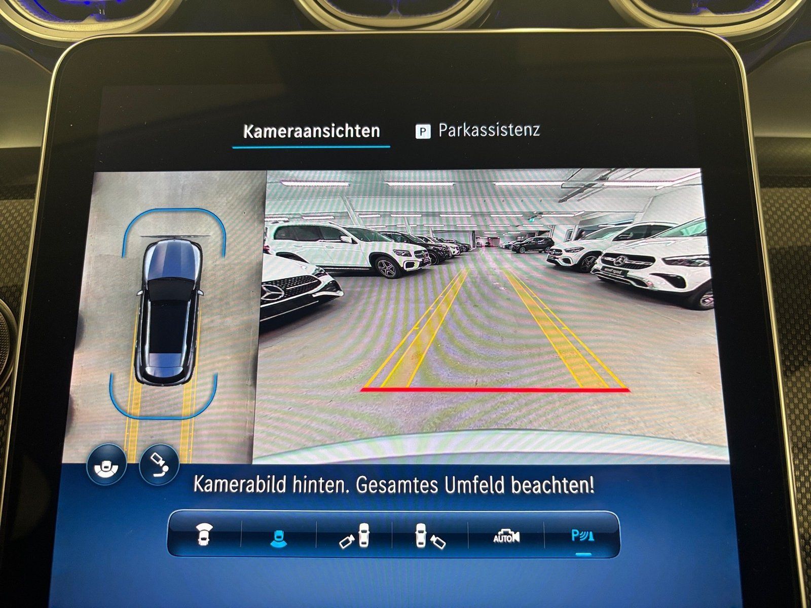 Fahrzeugabbildung Mercedes-Benz GLC 220 d 4M Avantgarde*AHK*Pano*360°*Distr*Totw