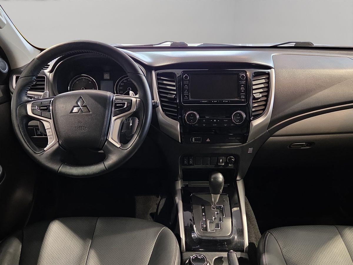 Mitsubishi L200 Diamant Edition+ DOKA 4WD *AHK*NAVI*