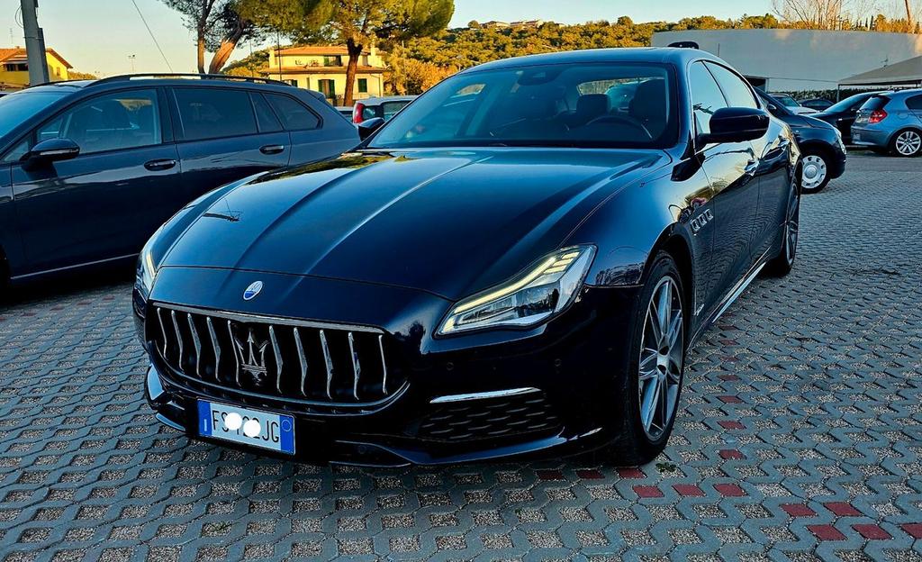 Maserati Quattroporte
