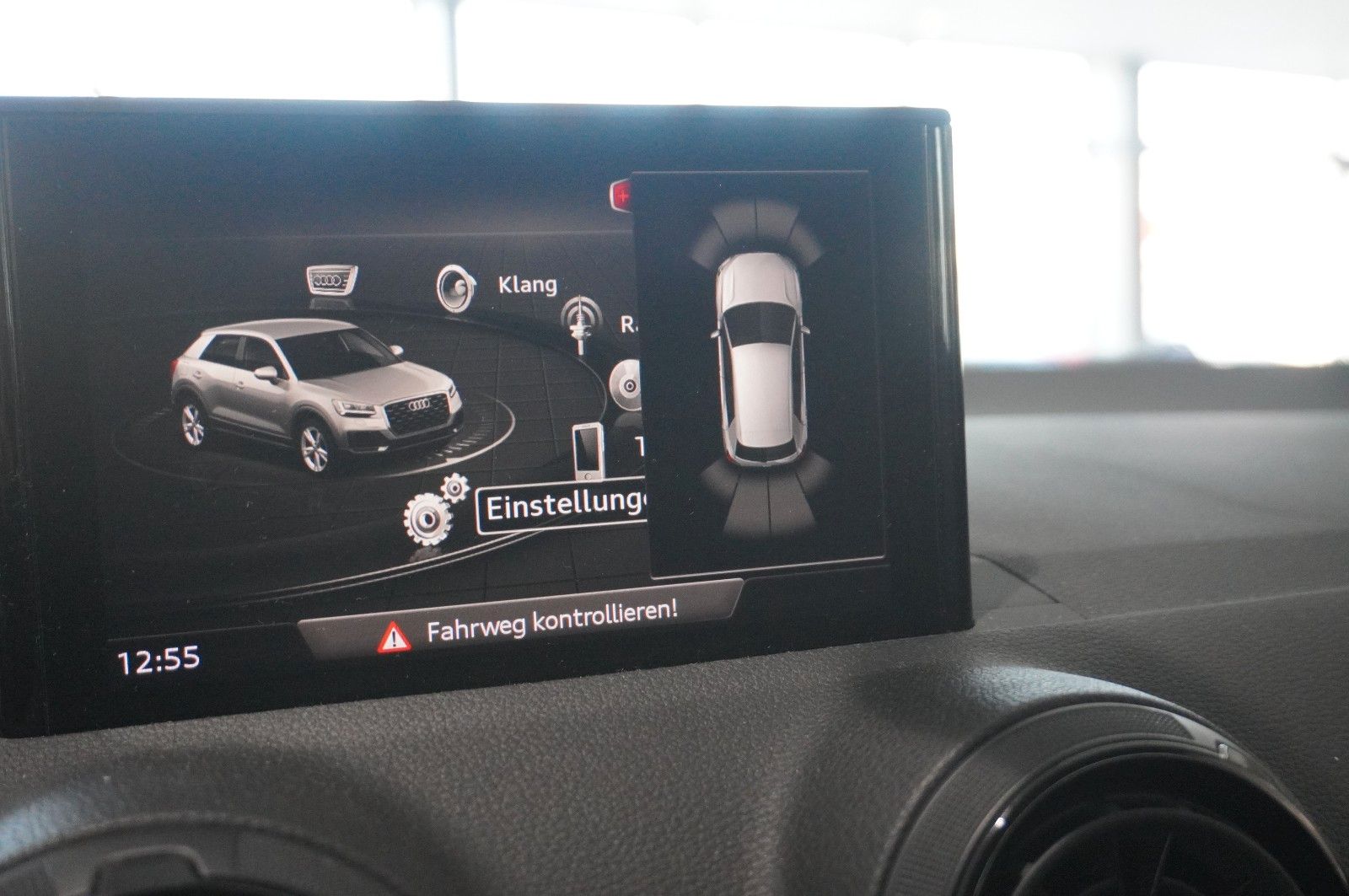 Fahrzeugabbildung Audi Q2 1.0 TFSI ULTRA S-TRONIC KLIMA/SHZ/PDC/19"