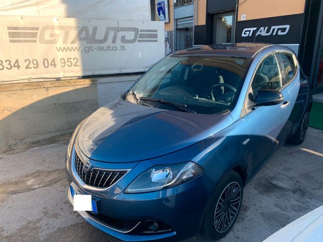 Autres Lancia Ypsilon Hybryd 5P GOLD