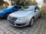 Volkswagen VW Passat 3c 1.9 TDI TÜV abgelaufen  02/24 - Volkswagen Passat aus 2005: TDI