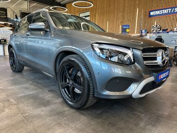 MYAUTOCENTER – Gebraucht- und Jahreswagen mit Werkstattservice in Pfaffenhofen Mercedes-Benz GLC *TÜVSERVICE NEU*TEMPO*AHK*SitzHZ*NAV*PDC*