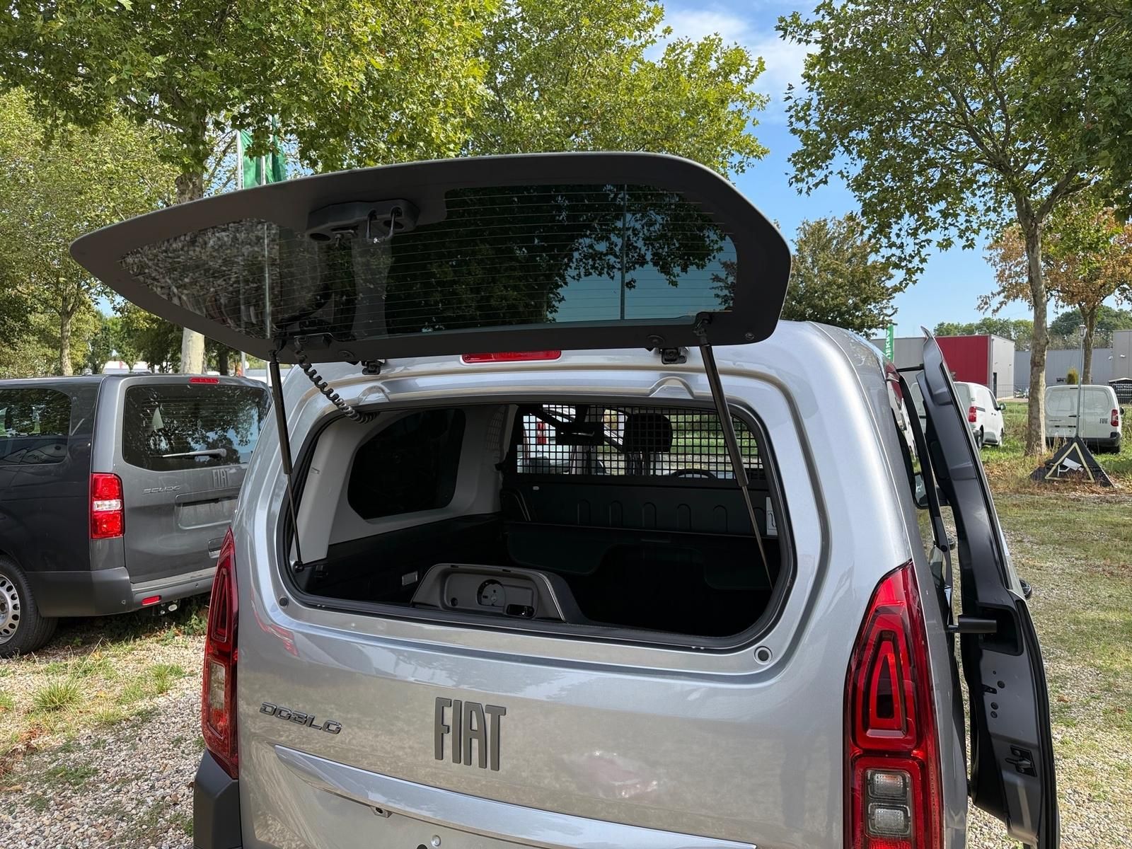 Fahrzeugabbildung Fiat Doblo XL Kombi 130 AT8