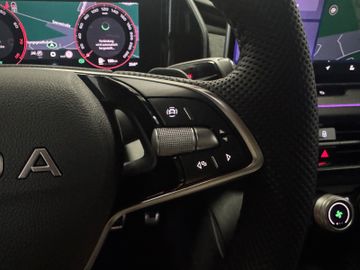 Skoda Kodiaq 1.5 TSI Sportline 7-Sitze AHK Matrix