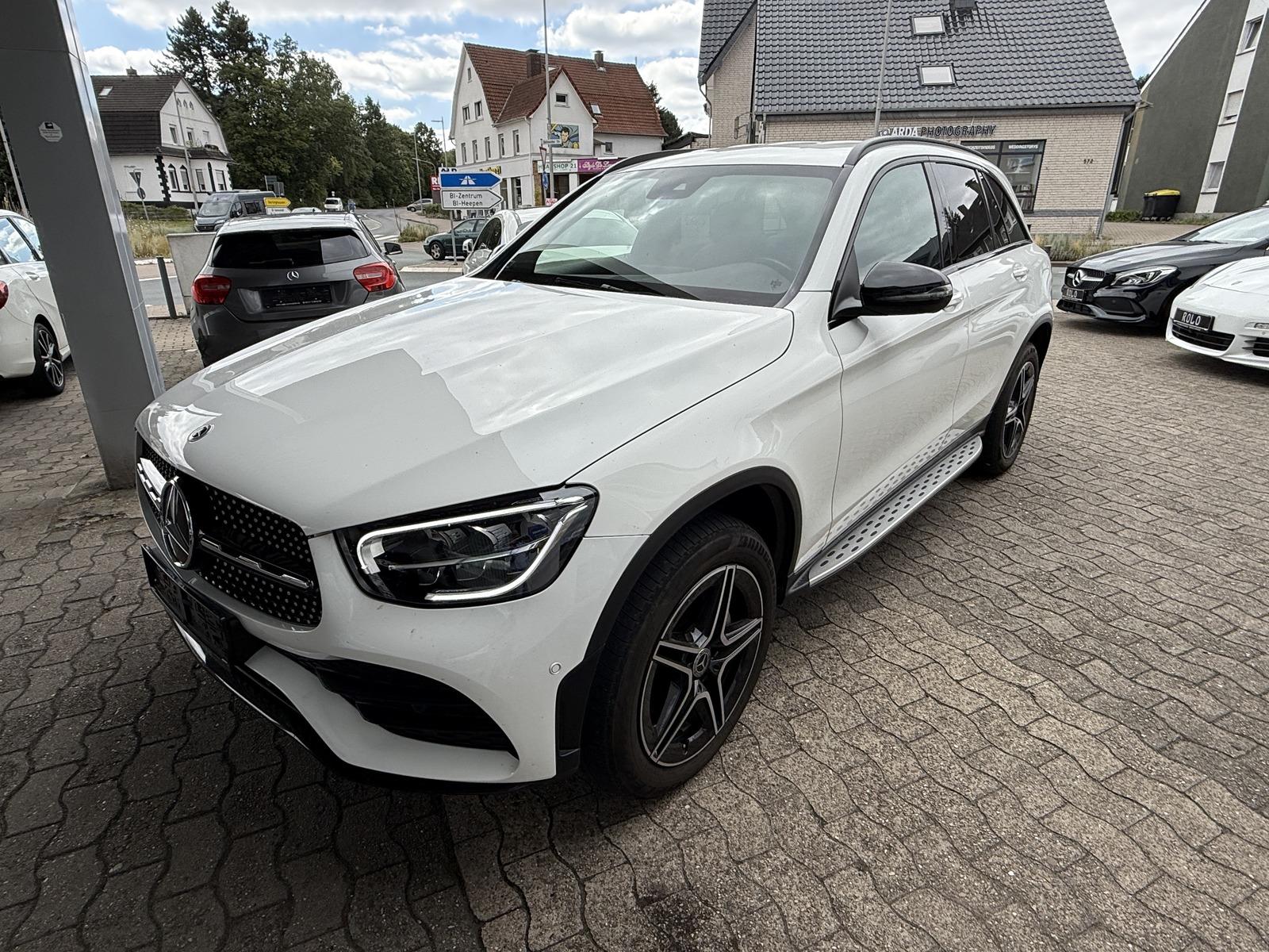 Mercedes-Benz GLC 300 e 4Matic Hybrid AMG-LINE Kamera LED AHK
