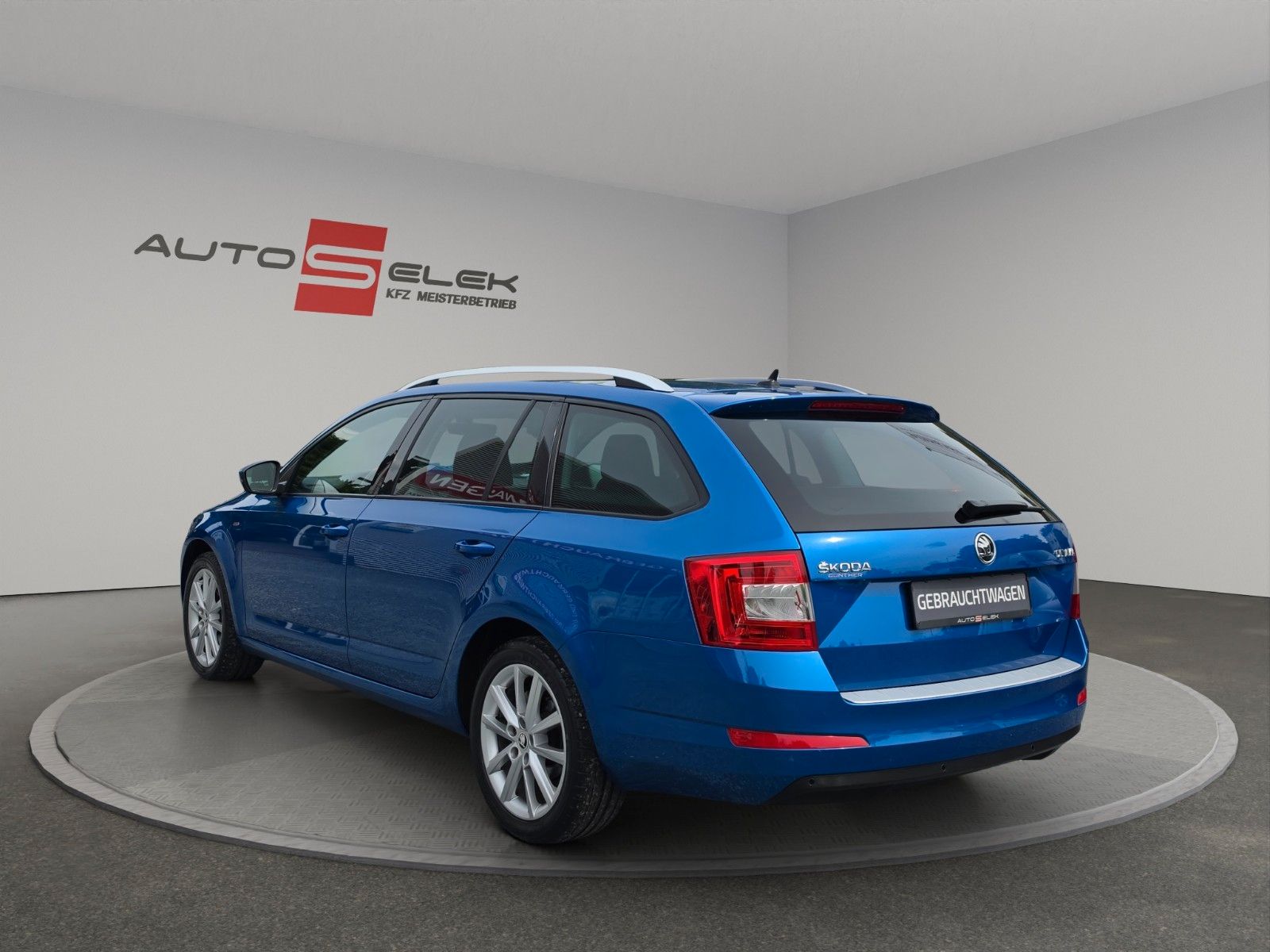 Fahrzeugabbildung SKODA Octavia Combi Ambition Apple CarPlay und Android