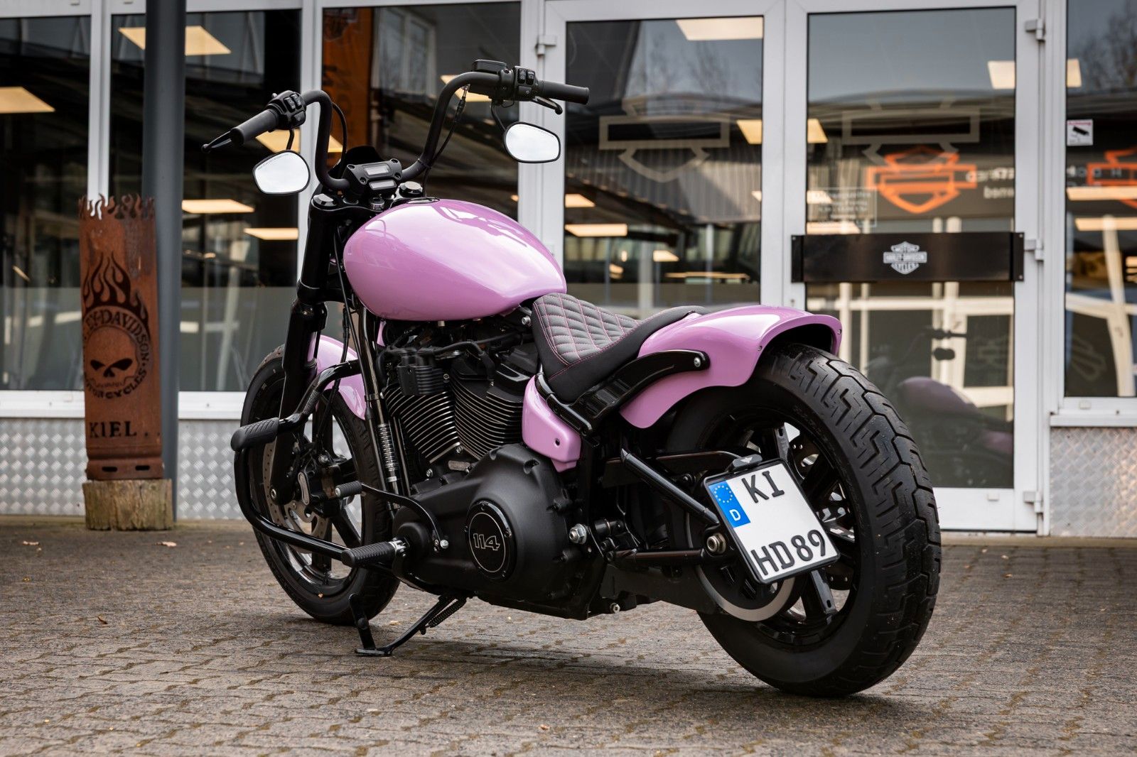 Fahrzeugabbildung Harley-Davidson Softail FXBBS Street Bob - ZARD- KURZES HECK -