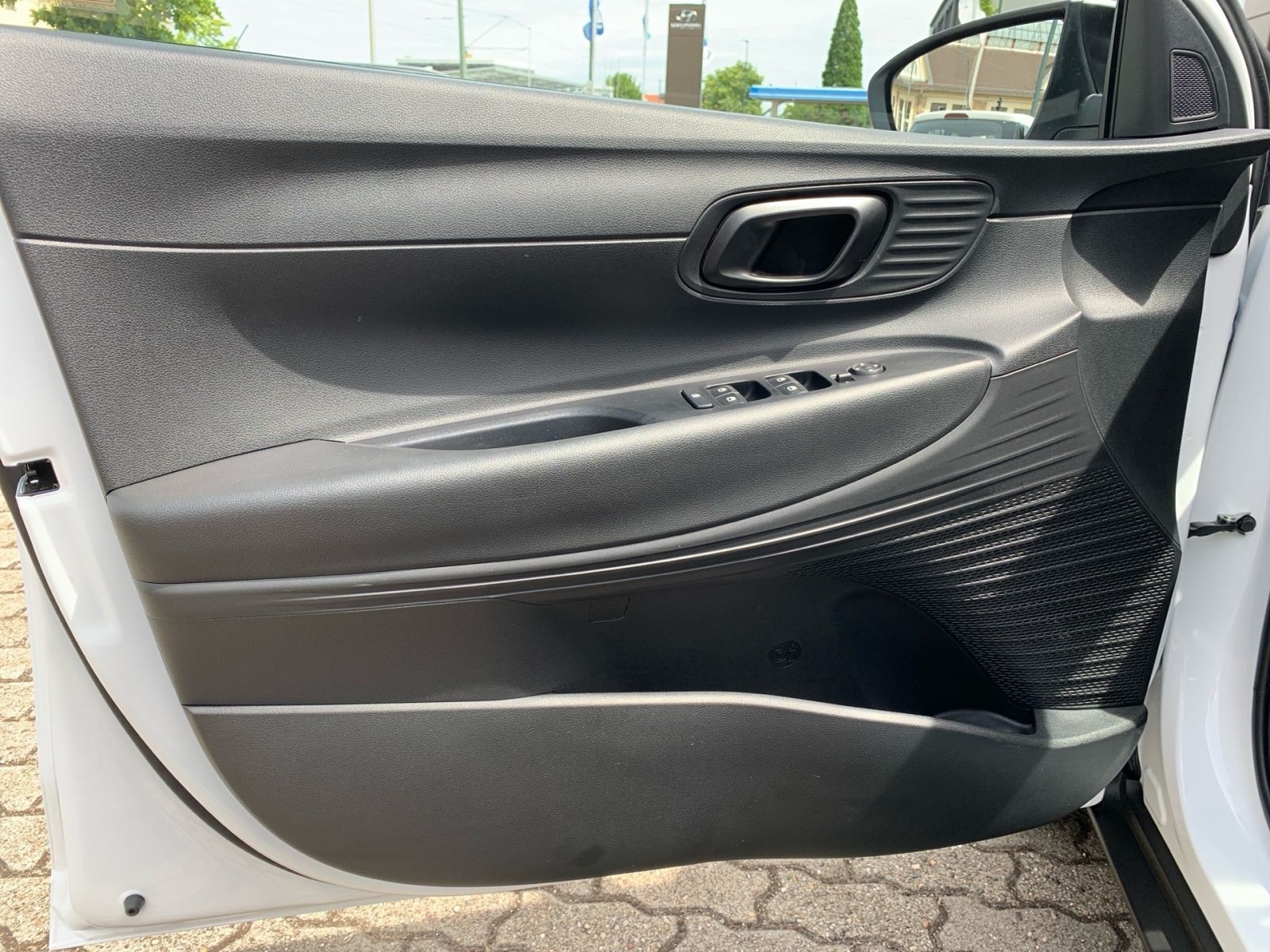 Fahrzeugabbildung Hyundai BAYON 1.0 T-GDI Select Navi Kamera Allwetter