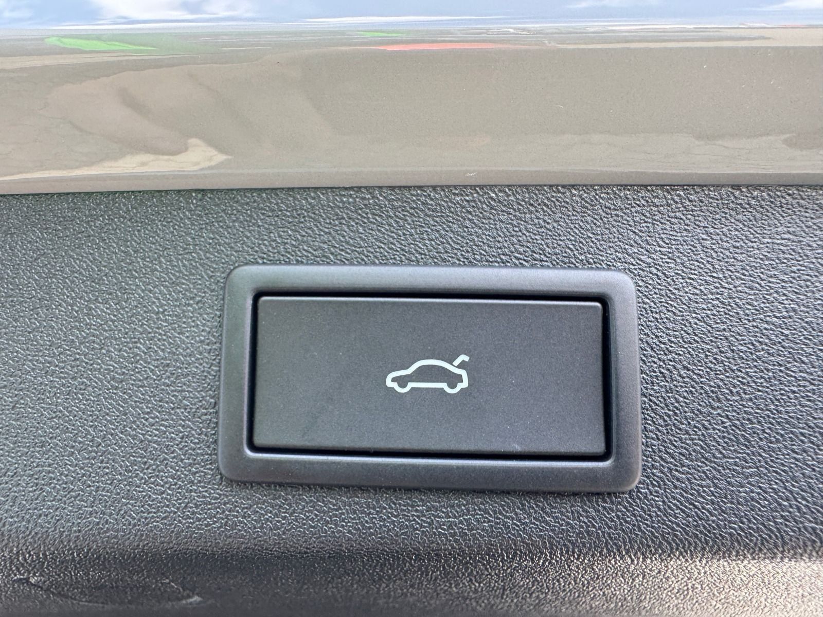 Fahrzeugabbildung SKODA Kodiaq 2.0 TSI Sportline 4x4 DSG*RFK*Matrix*AHK*