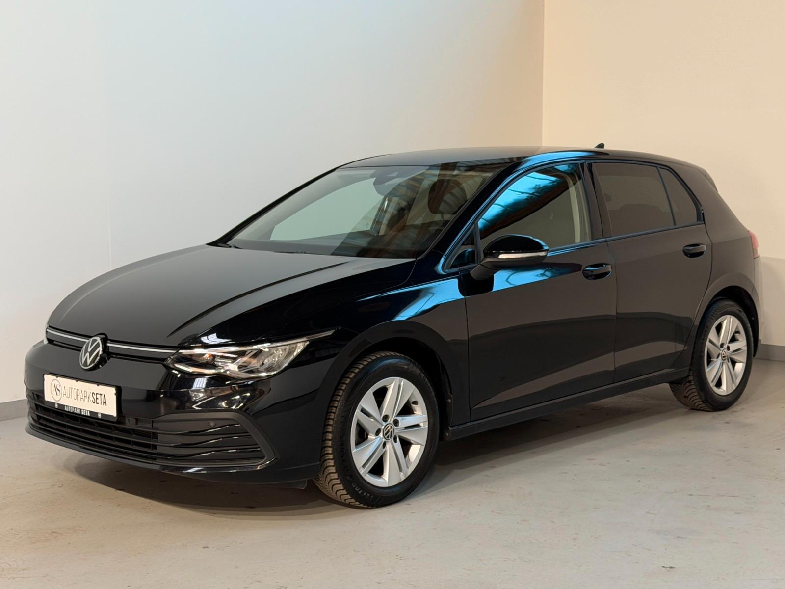 Volkswagen Golf VIII 2.0TDI DSG Lim. Life AID*ACC*LANE*KAM