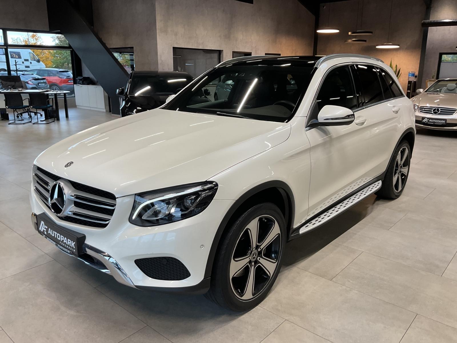 Mercedes-Benz GLC 250 4M AHK Kamera LED Leder Navi Pano 20"