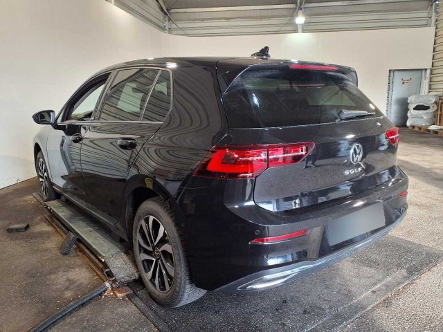 Golf VIII 2.0 TDI ACTIVE IQ.LIGHT+ACC+KAMERA+