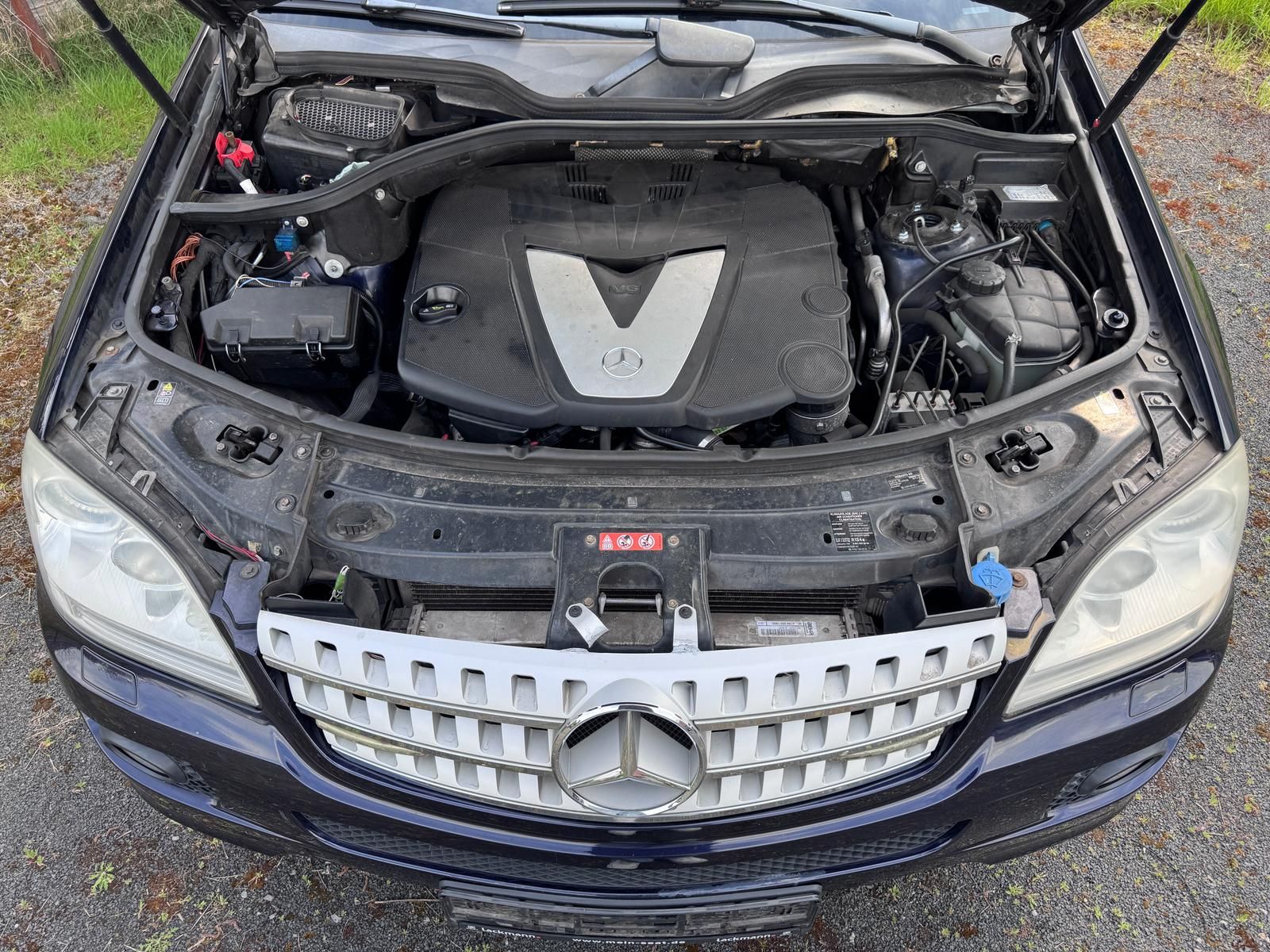 Fahrzeugabbildung Mercedes-Benz 3.0 CDI V6 BRABUS/PANO/AHK/RCAM/ALLWETTER/LED