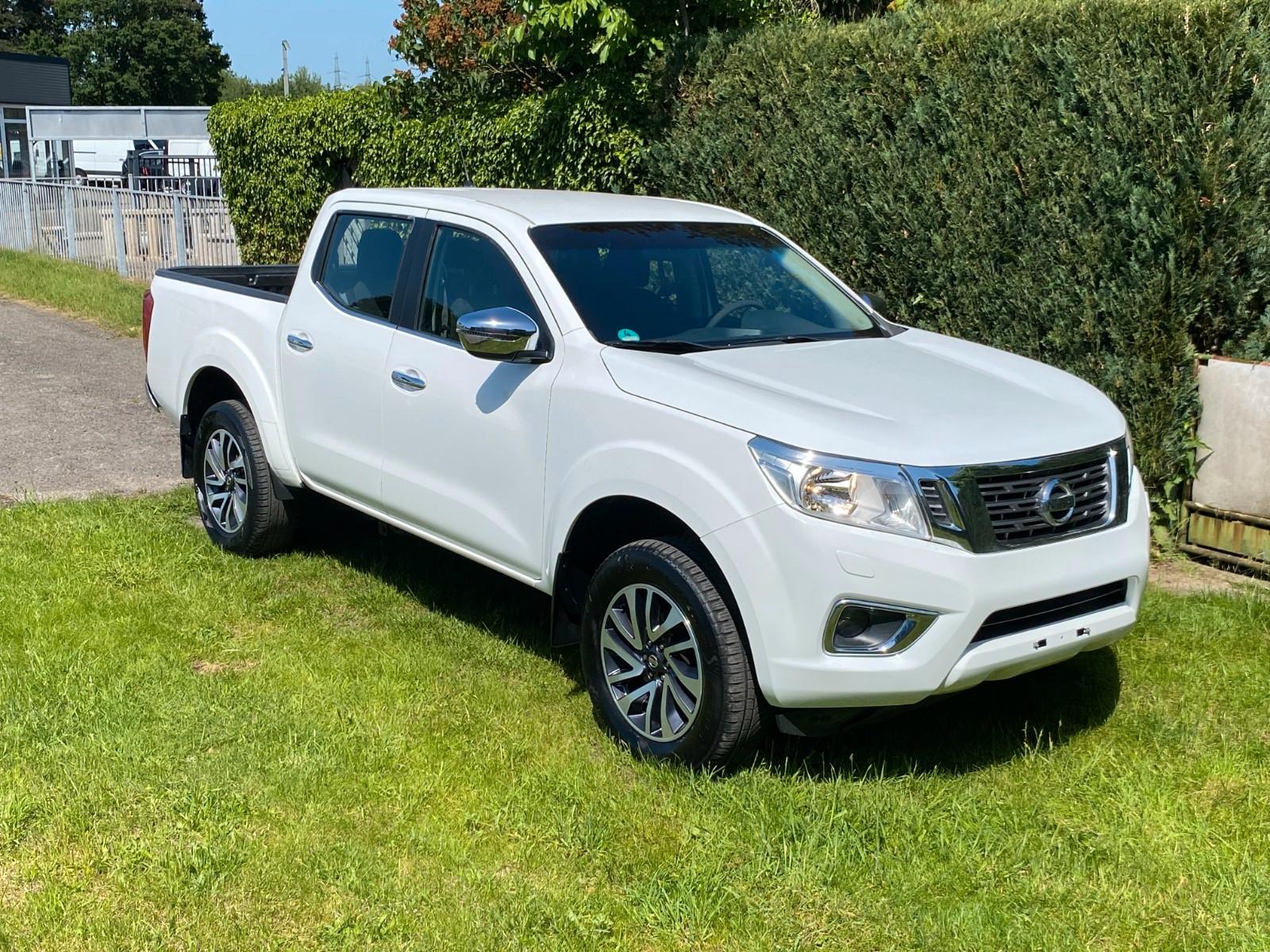 Nissan Navara NP300 Acenta Double Cab 4x4 1-Hand