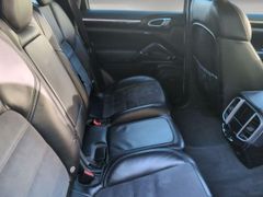 PORSCHE Cayenne Platinum Edition Bose~Pano~PorscheScheck