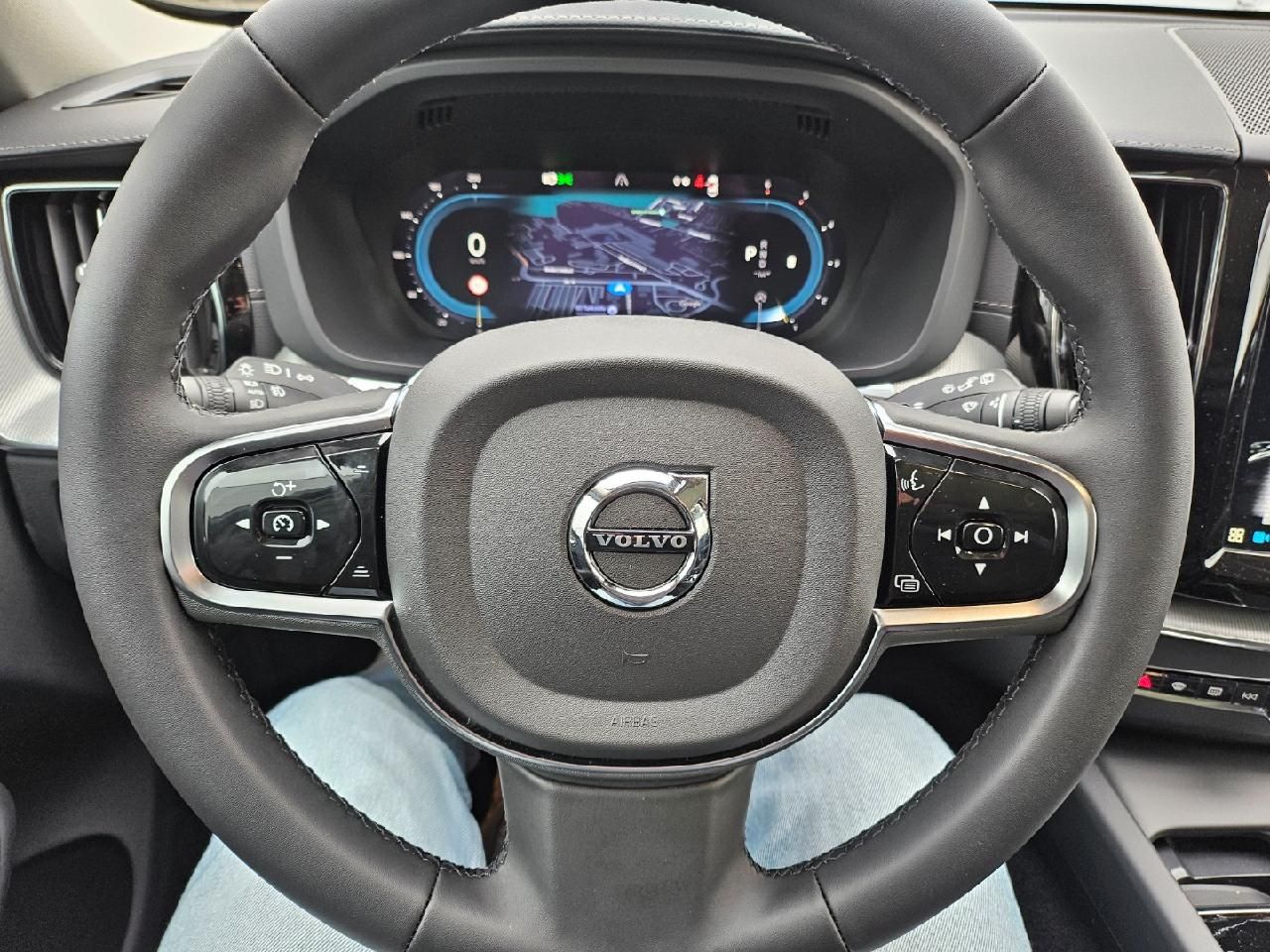Fahrzeugabbildung Volvo XC60 Ultimate Dark AWD