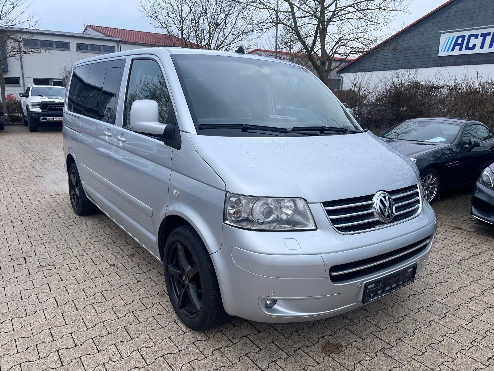 Volkswagen T5 Transporter Bus Multivan Highline