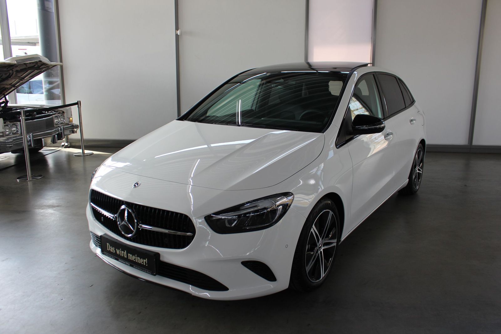 Mercedes-Benz B 200