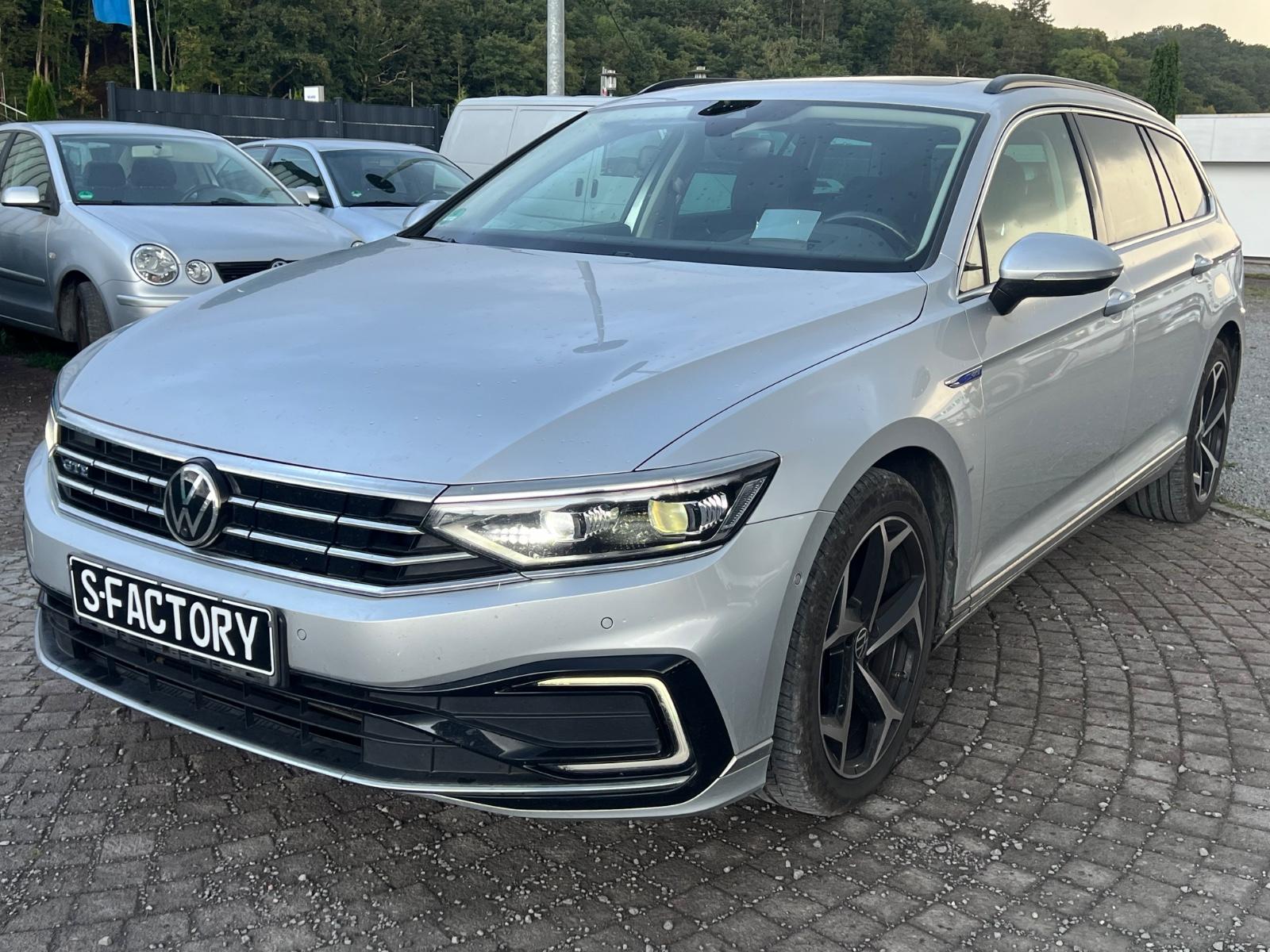 Volkswagen Passat Variant GTE PANO LED DSG NAVI ACC KAMERA