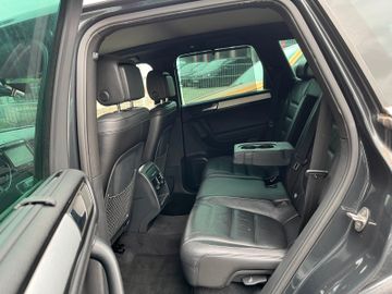Volkswagen Touareg - 10