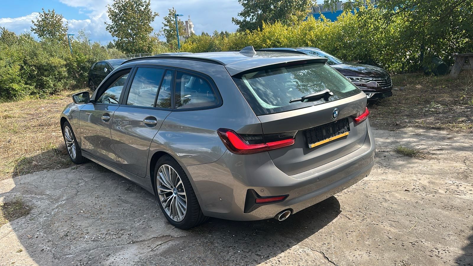 BMW 320e Touring M Sport Automatic imagem 3