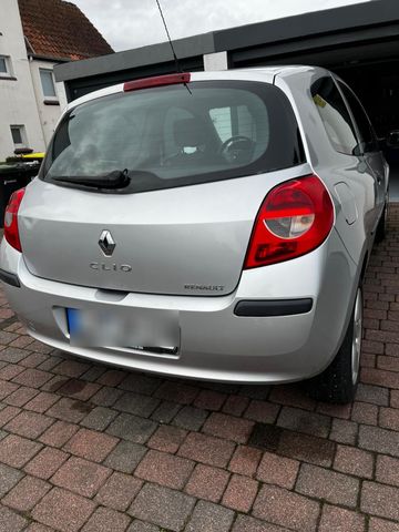 Renault Clio 3 TÜV 11/26