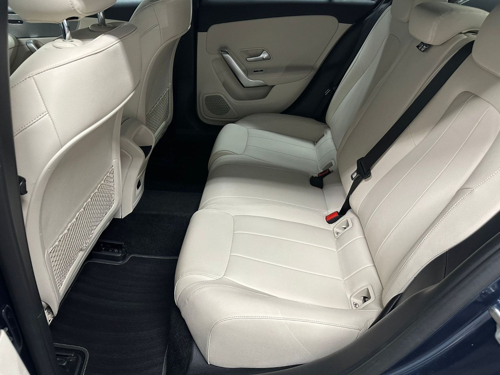 Fahrzeugabbildung Mercedes-Benz A 180 d Limousine *Progressive*NAVI*AHK*LEDER*
