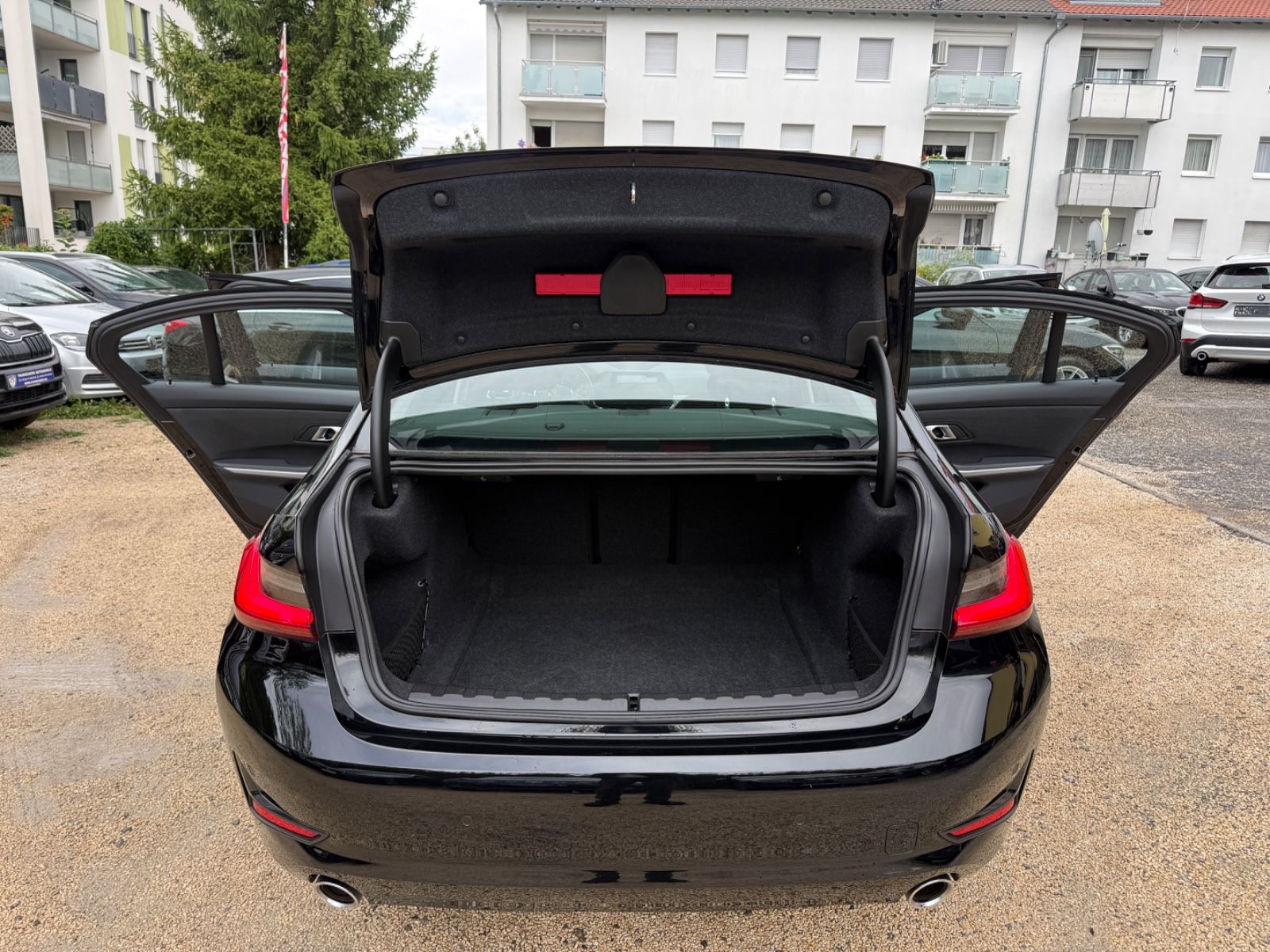 BMW 320d Lim Advantage Navi LED 1.Hand Sitzheizung foto 17