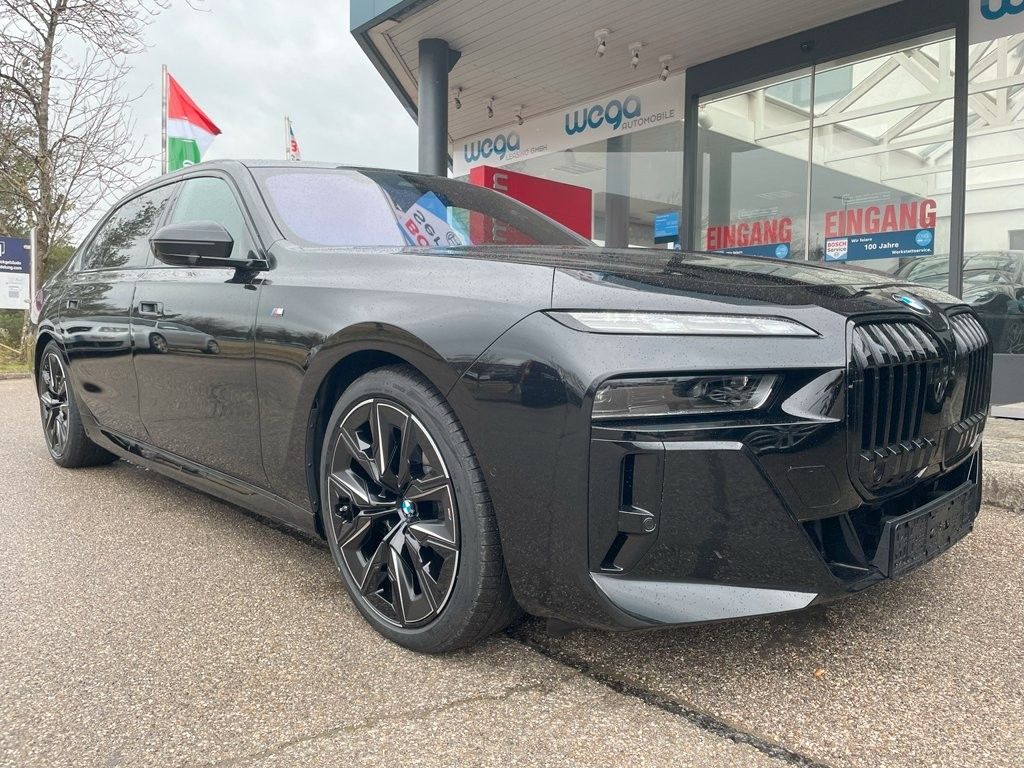 BMW 740