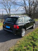 Porsche Cayenne - - - aus 2006: Geländewagen