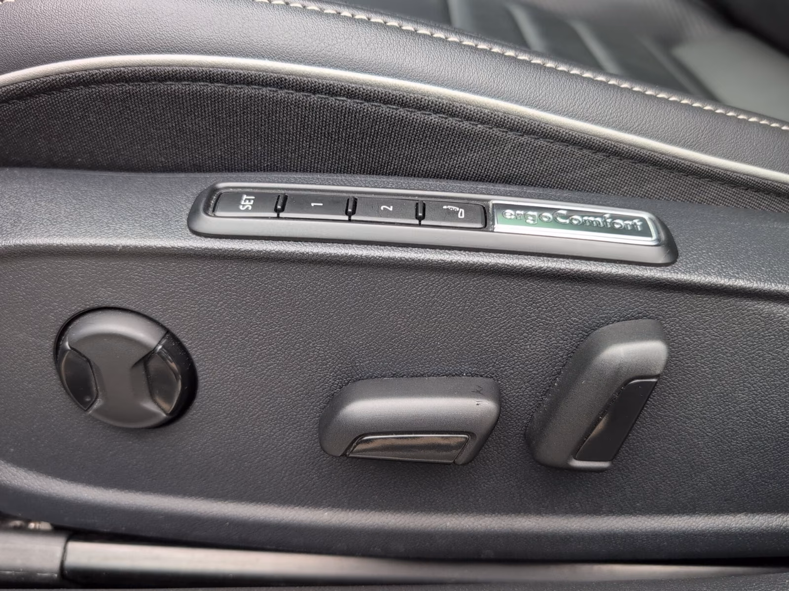 Volkswagen Arteon 2.0 TDI R-LINE MATRIX PANO AHK StHz NAPPA, миниатюра 16