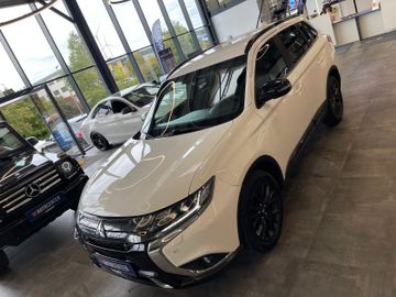 MYAUTOCENTER – Gebraucht- und Jahreswagen mit Werkstattservice in Pfaffenhofen Mitsubishi Outlander Active+ 4WD *1. Hand*AHK*Bi-LED*