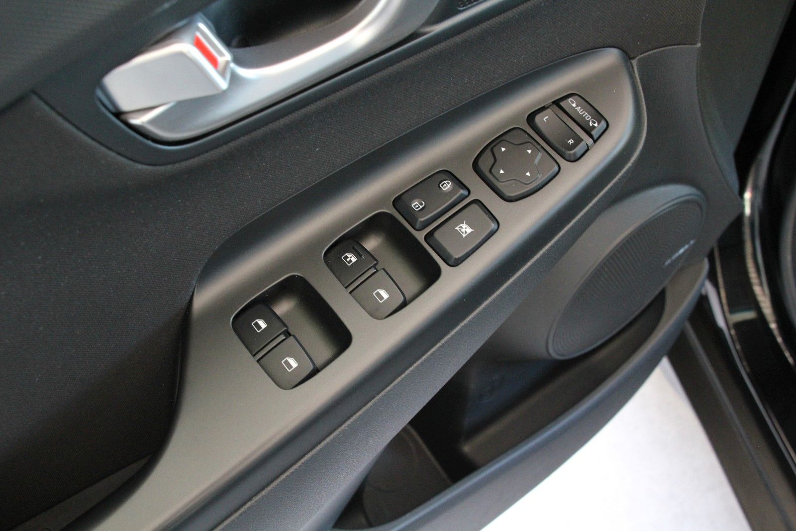 Fahrzeugabbildung Hyundai Kona Pure 2WD